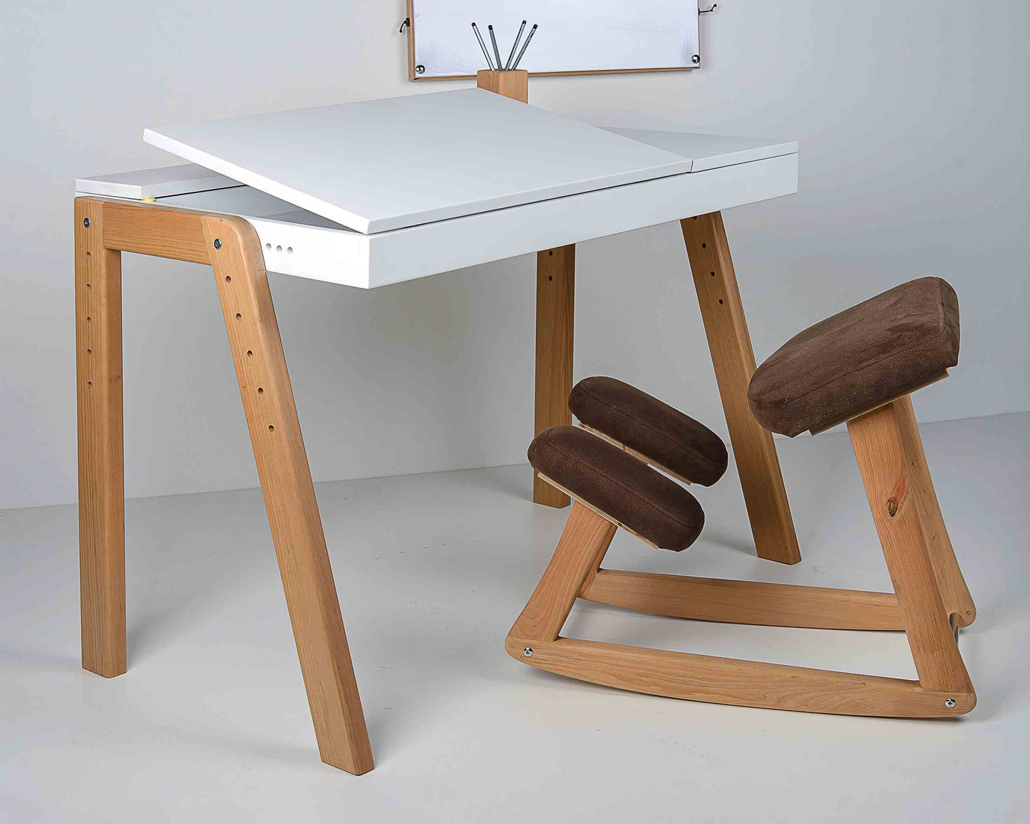 Adjustable Growing Wooden Desk